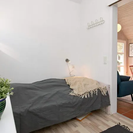 One-bedroom Holiday In 2 * ויירס סטרנד